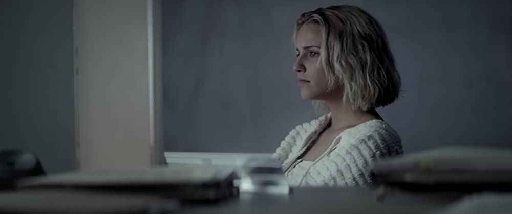 クリティカル・ブロンドの画像