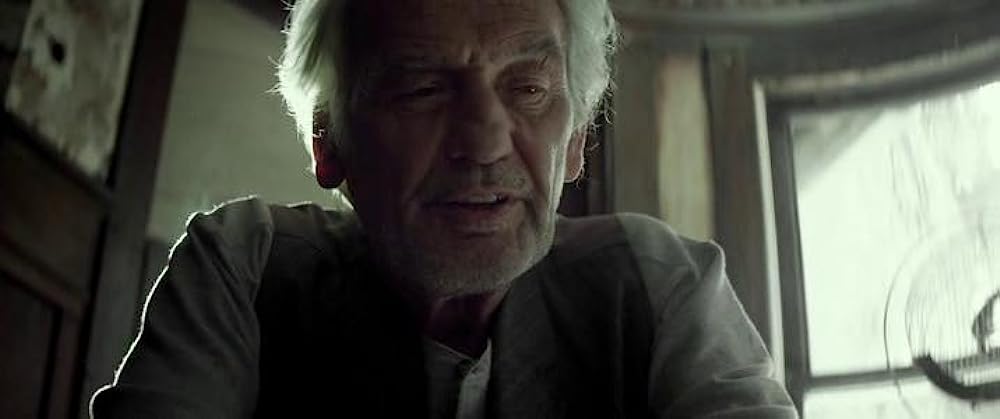 クリティカル・ブロンドの画像