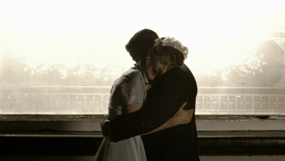 遠い声、静かな暮しの画像