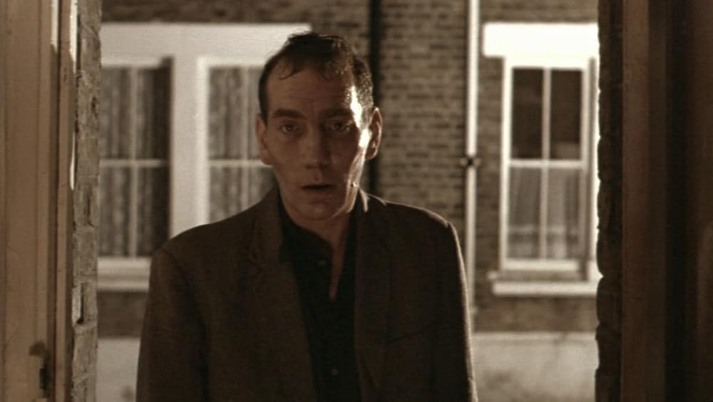 遠い声、静かな暮しの画像