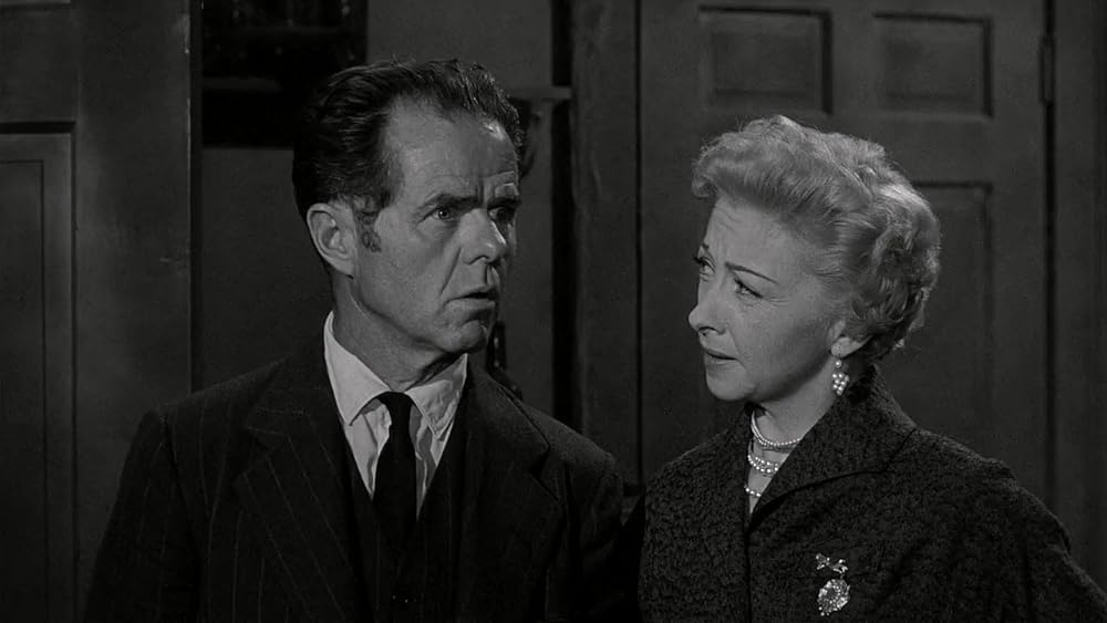 「地獄へつゞく部屋」エリシャ・クック・Jr. & Julie Mitchumの画像