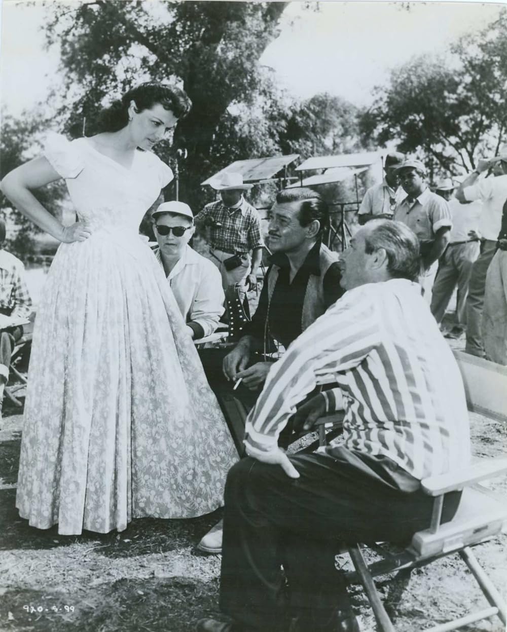 たくましき男たちの画像