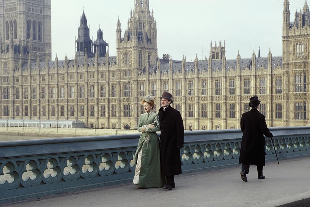 「サハラに舞う羽根」ウェス・ベントリー & ケイト・ハドソンの画像
