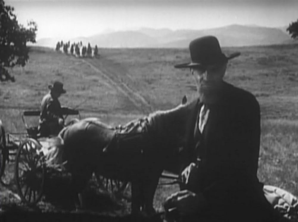 「カンサス騎兵隊」レイモンド・マッセイの画像