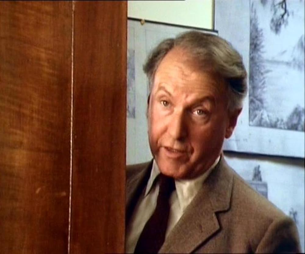 ミス･マープル 鏡は横にひび割れての画像