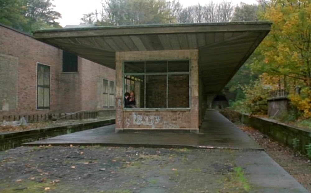 ペーパーハウス／霊少女の画像