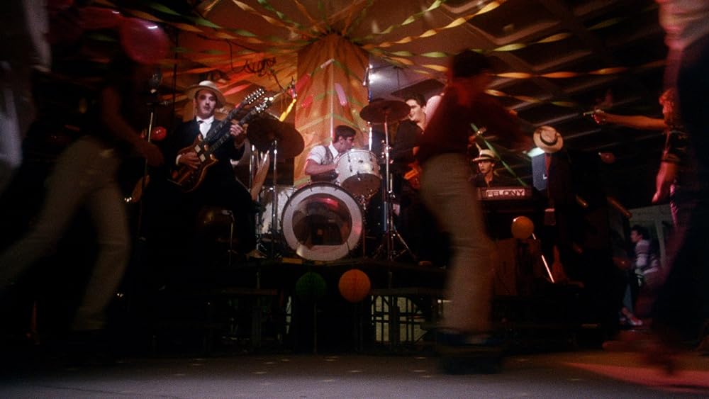 鮮血！悪夢の卒業式の画像