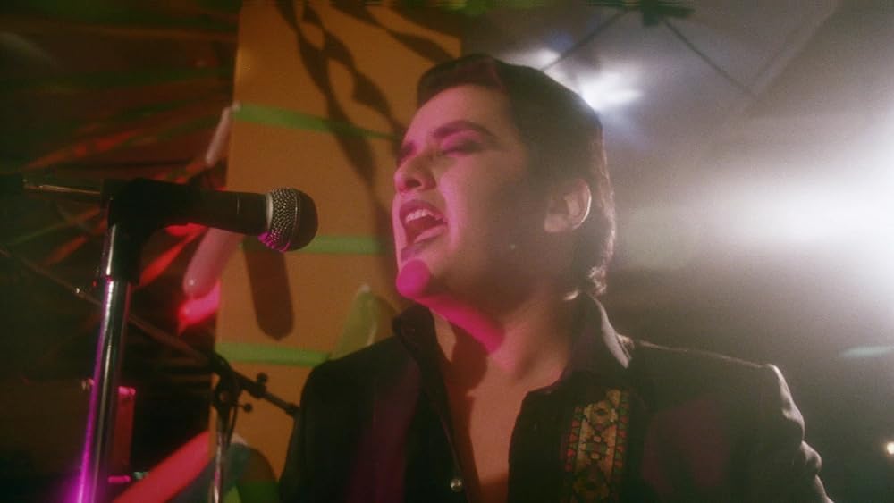 鮮血！悪夢の卒業式の画像