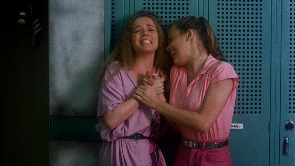 鮮血！悪夢の卒業式の画像