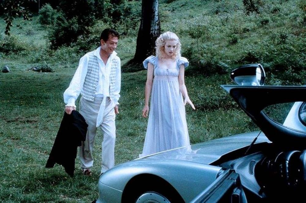 「フランケンシュタイン／禁断の時空」ブリジット・フォンダ & ジョン・ハートの画像