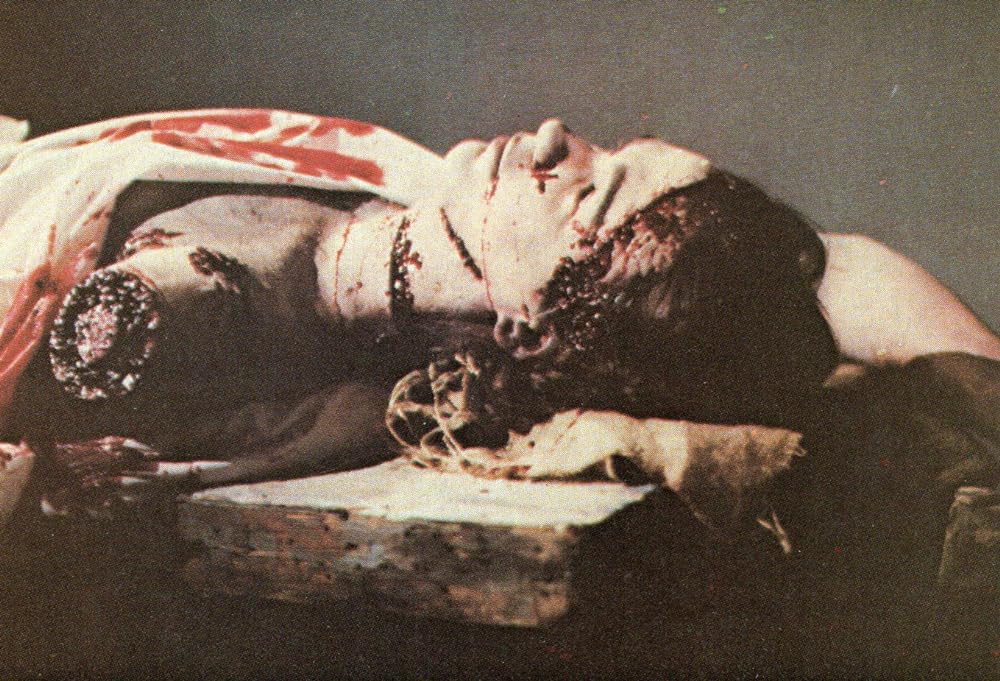 血の学寮の画像