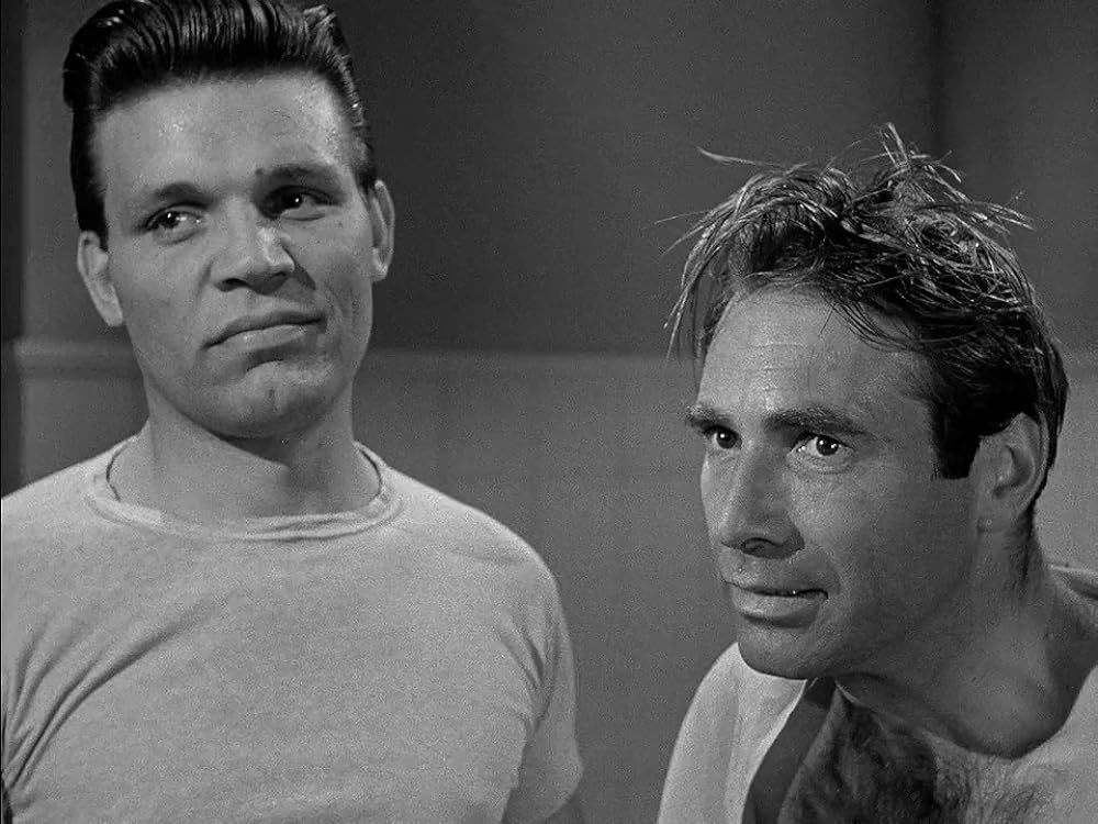 歩道の終わる所の画像