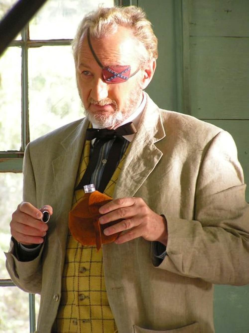 2001人の狂宴の画像