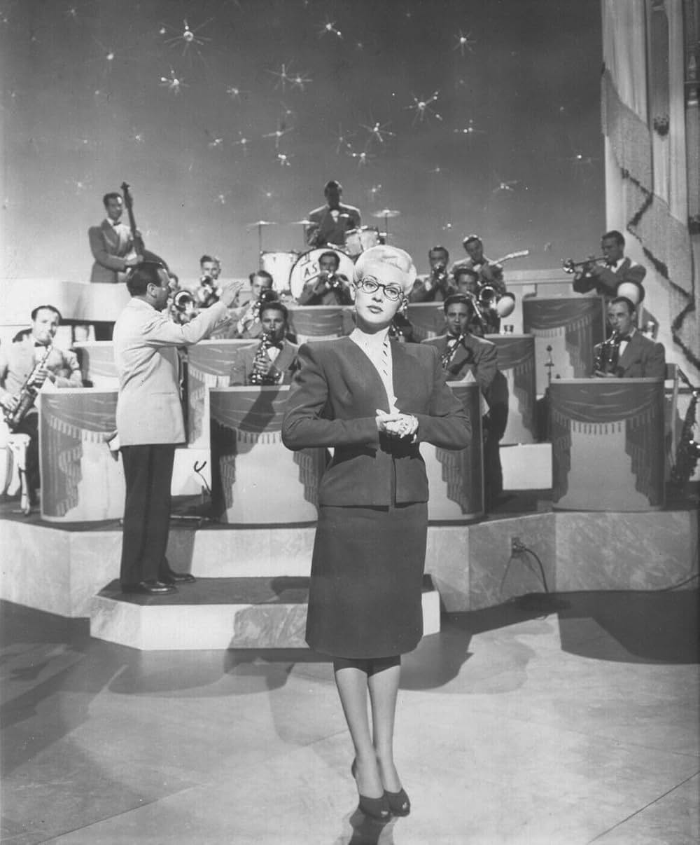 ピンナップ・ガールの画像