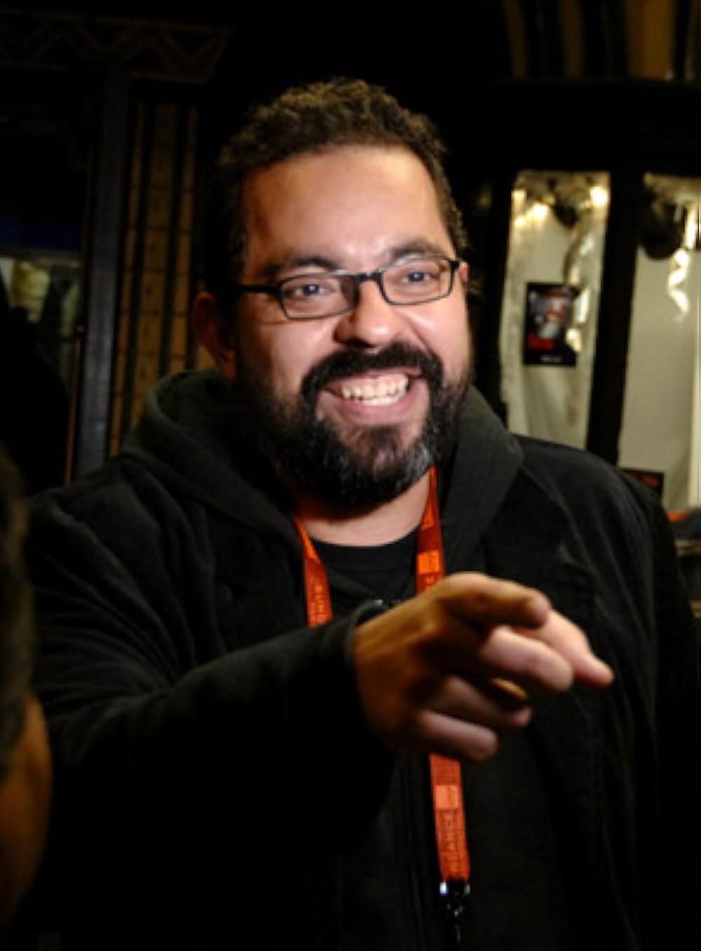 夜のバッファローの画像