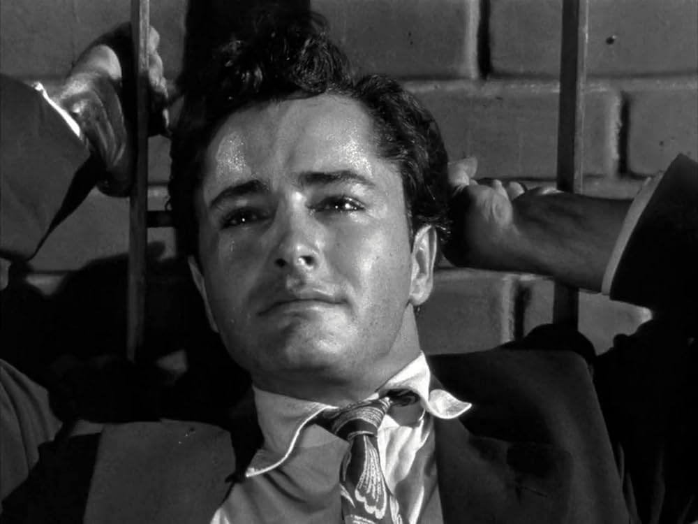 暗黒への転落の画像