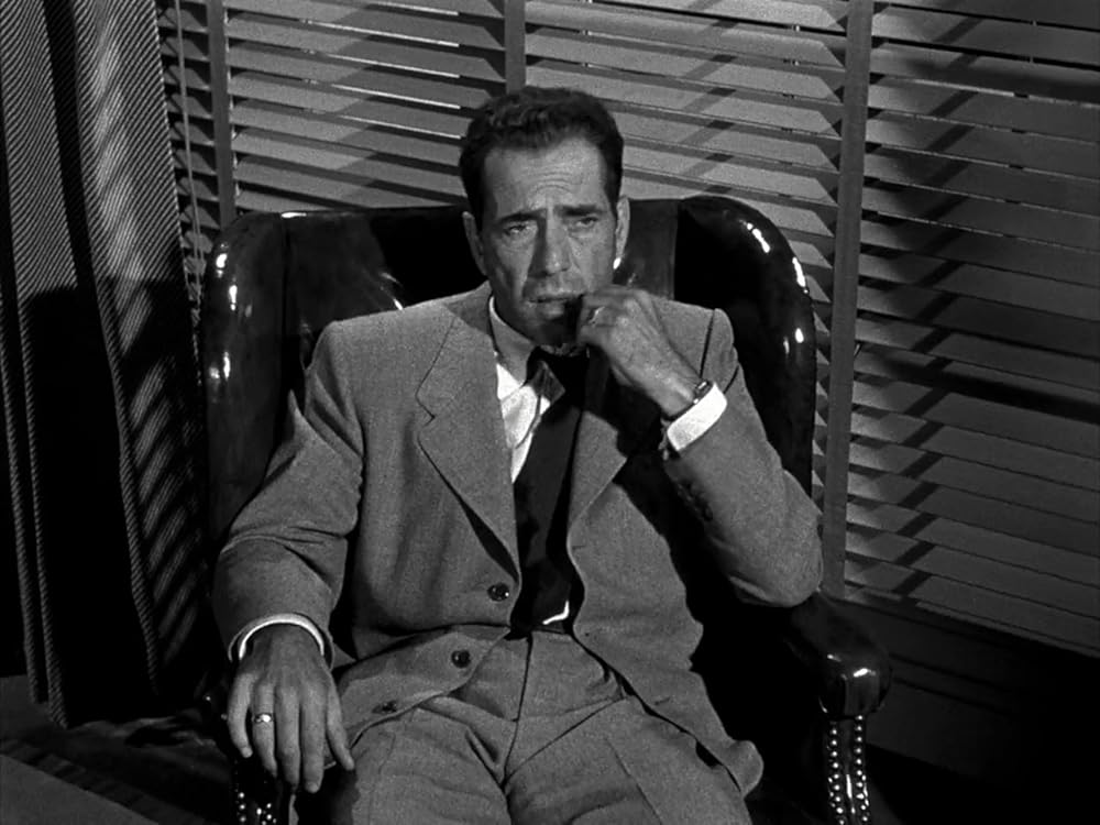 暗黒への転落の画像