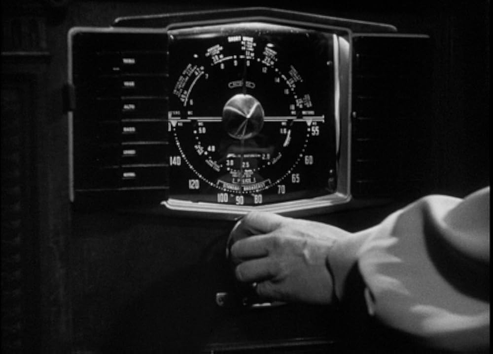 夜は千の眼を持つの画像