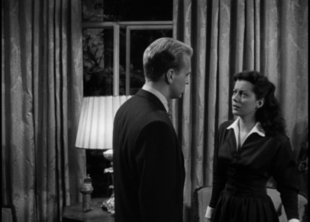 夜は千の眼を持つの画像