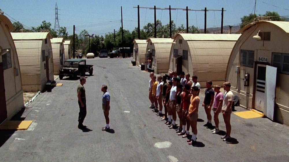 「ハートブレイク・リッジ／勝利の戦場」の画像