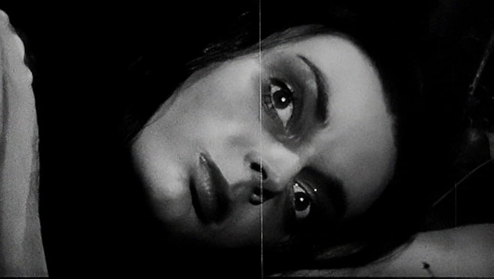 幽霊屋敷の蛇淫の画像