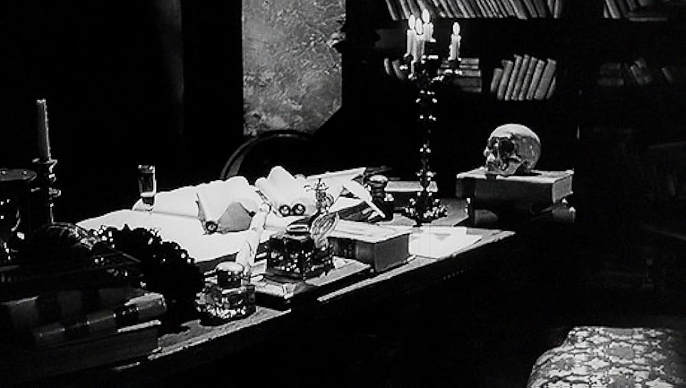 幽霊屋敷の蛇淫の画像