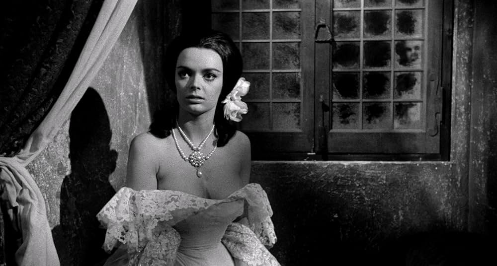 幽霊屋敷の蛇淫の画像