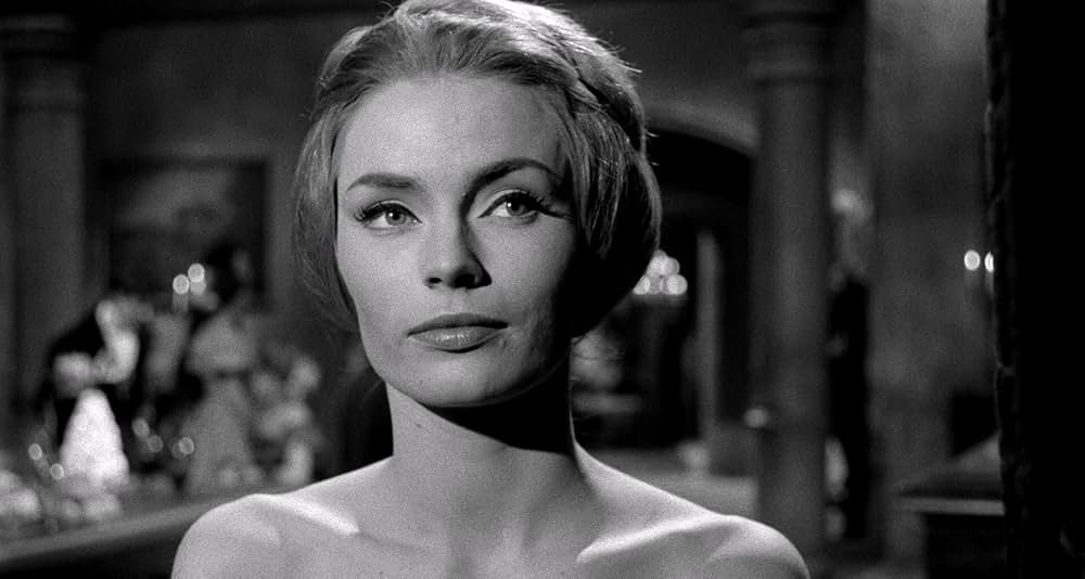 幽霊屋敷の蛇淫の画像