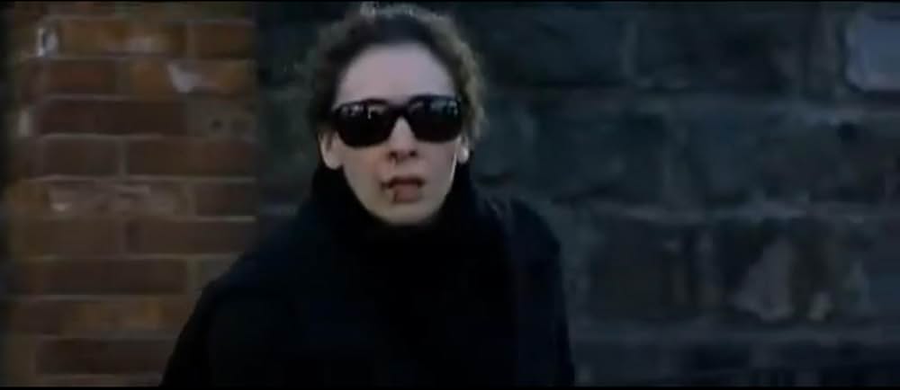 題名のない子守唄の画像