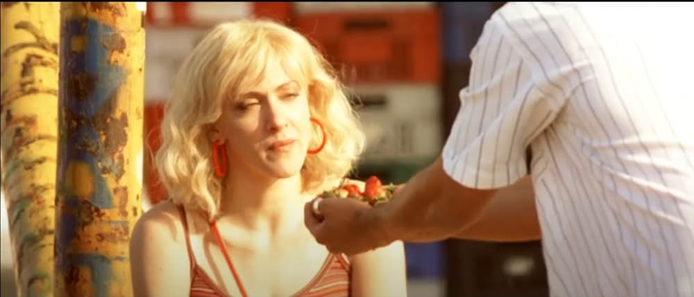 題名のない子守唄の画像