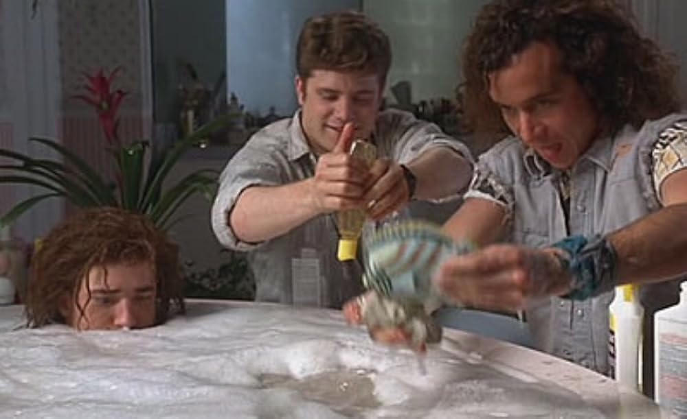 「原始のマン」ショーン・アスティン & ブレンダン・フレイザー & Pauly Shoreの画像