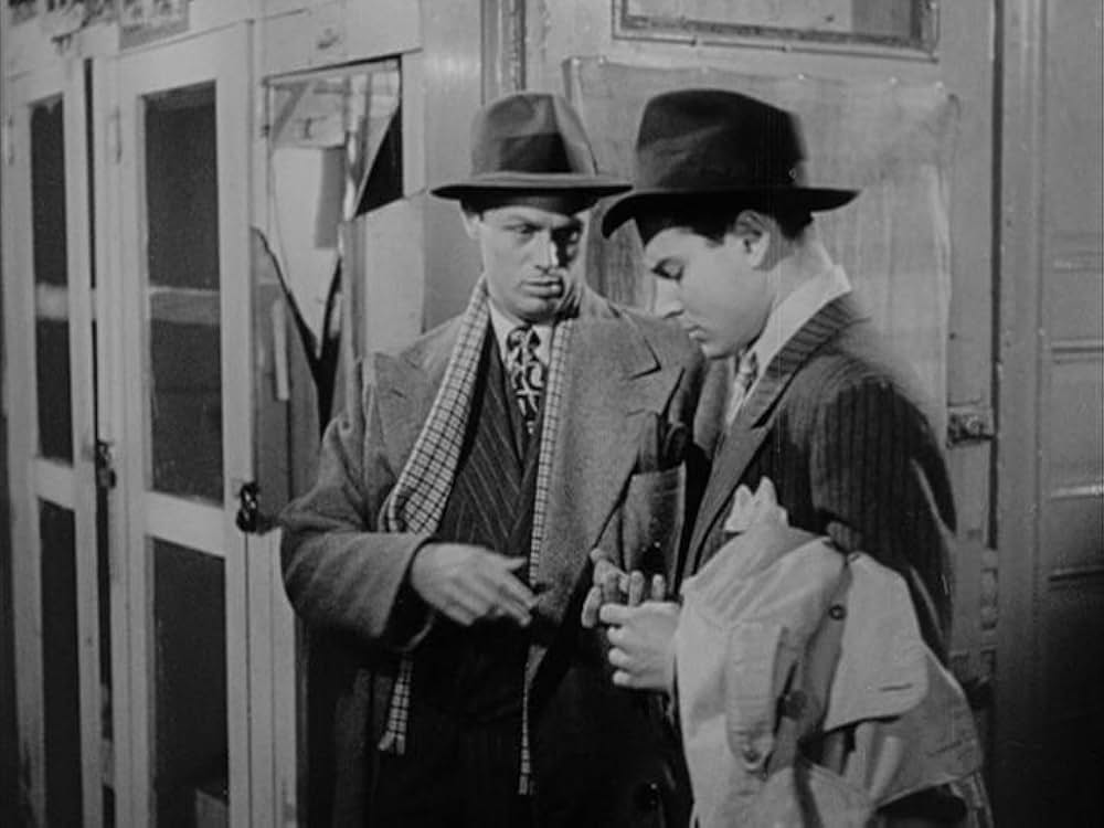 情無用の街の画像