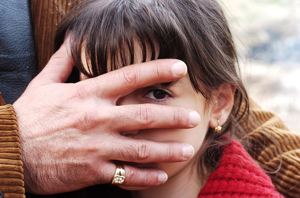 運命に逆らったシチリアの少女の画像