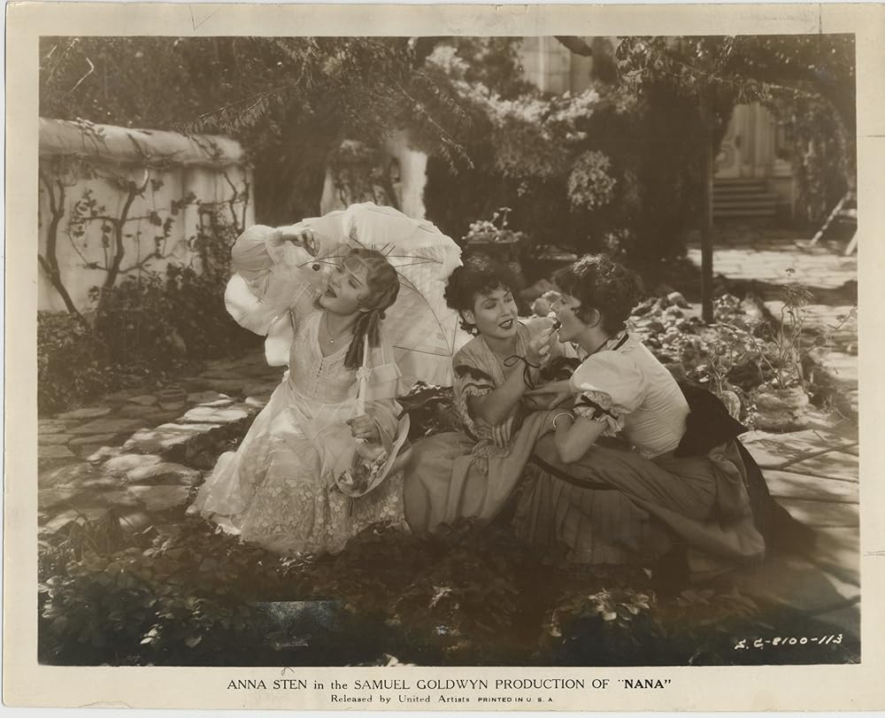 女優ナナの画像