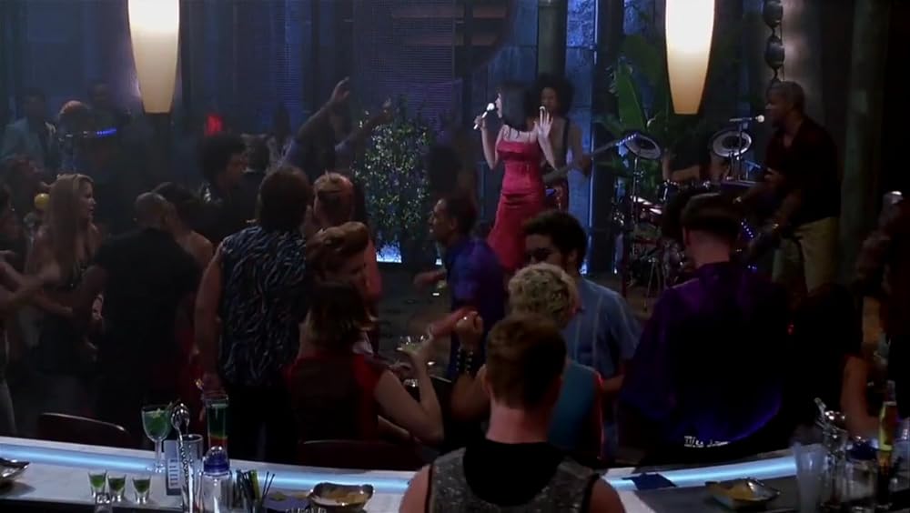 「プルート・ナッシュ」ロザリオ・ドーソンの画像