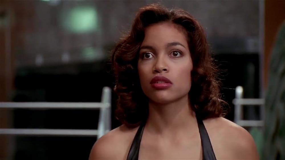 「プルート・ナッシュ」ロザリオ・ドーソンの画像