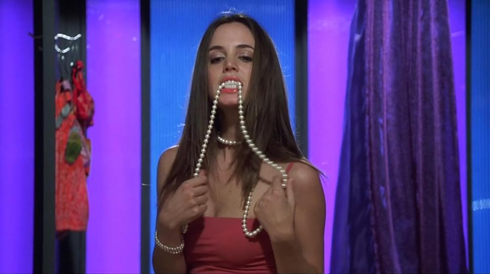 「ニュー・ガイ」エリザ・ドゥシュクの画像