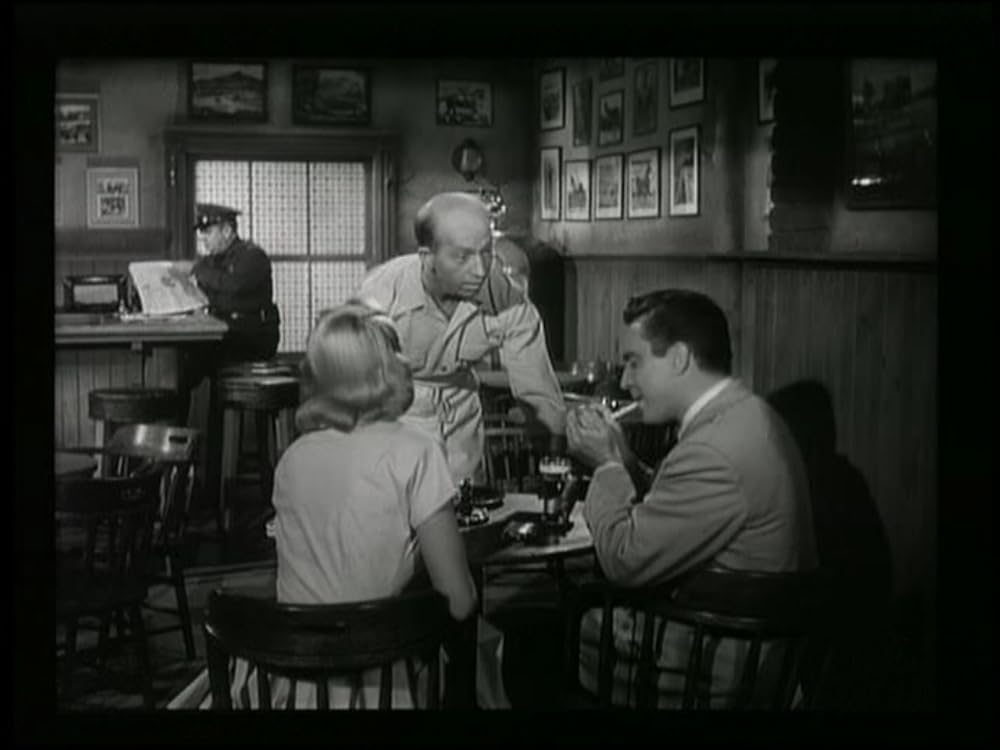 都会の牙の画像