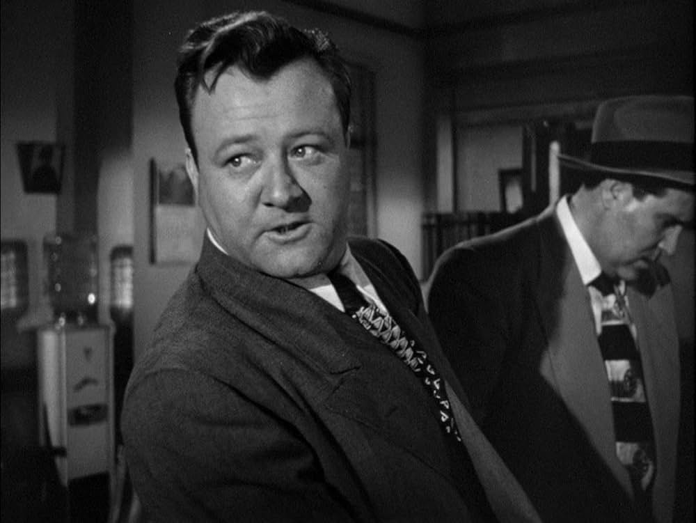 都会の牙の画像