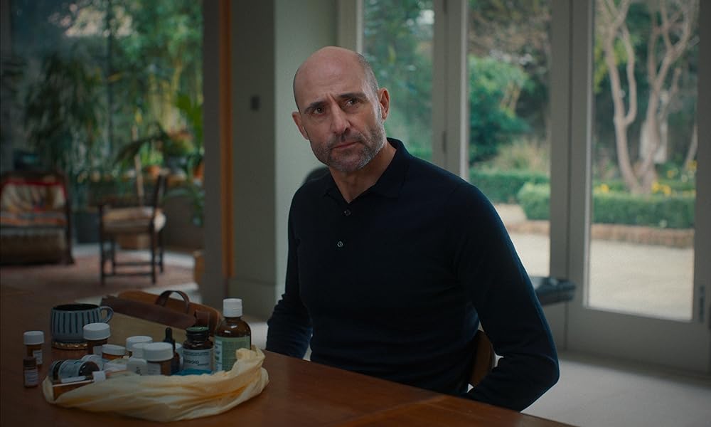 「NOCEBO／ノセボ」マーク・ストロングの画像