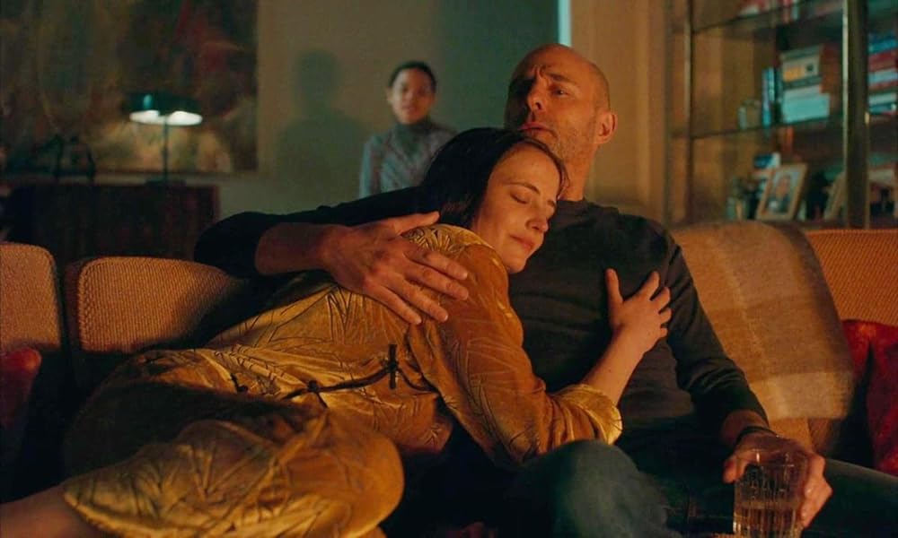 「NOCEBO／ノセボ」マーク・ストロング & エバ・グリーン & チャイ・フォナシエルの画像