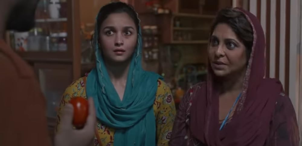 「ダーリンズ」Shefali Shah & アーリアー・バットの画像