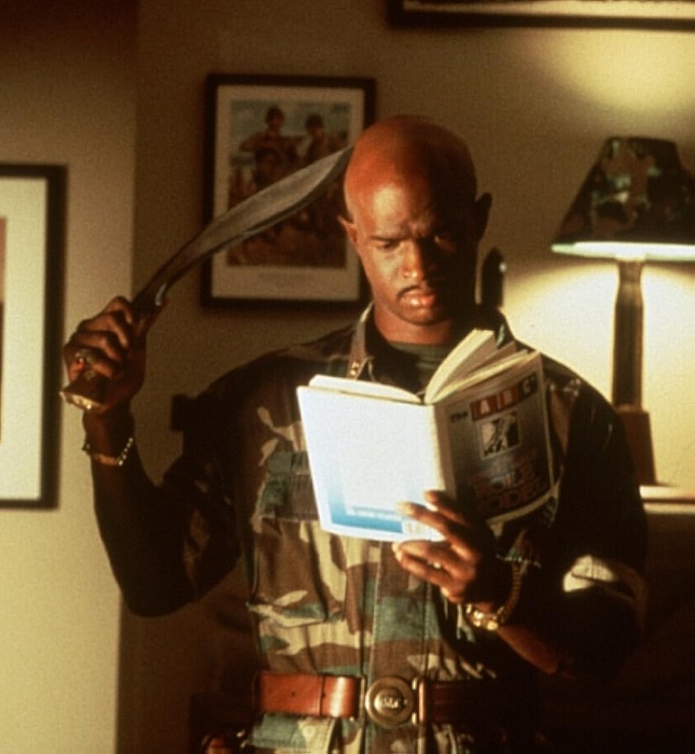 「デイモン・ウェイアンズはメジャー・ペイン」デイモン・ウェイアンズの画像