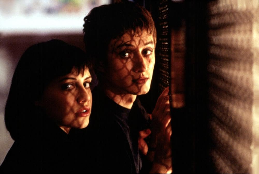 「インシデント」ブリタニー・マーフィ & ケラム・マレッキ＝サンチェスの画像