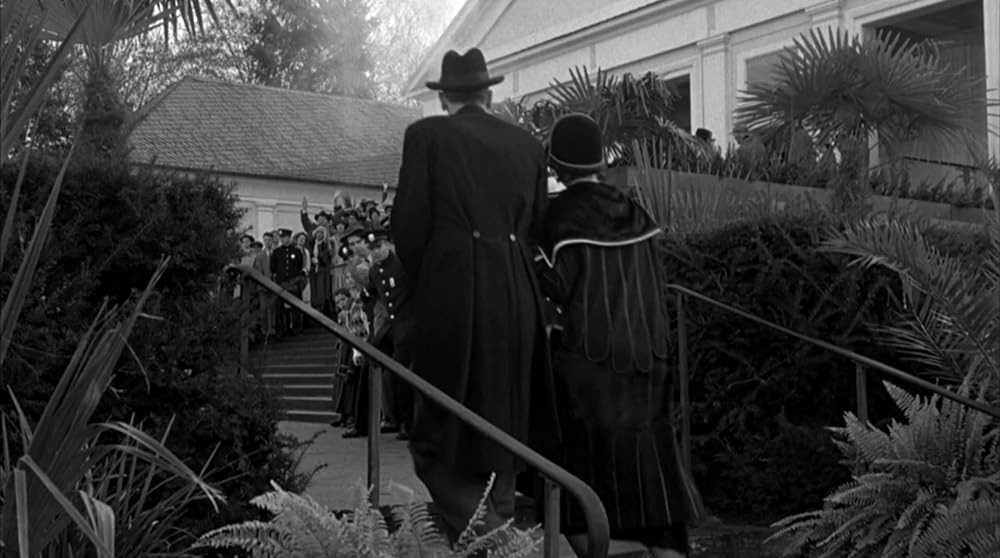 「ブロンドと柩の謎」の画像