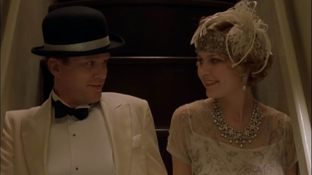 ブロンドと柩の謎の画像