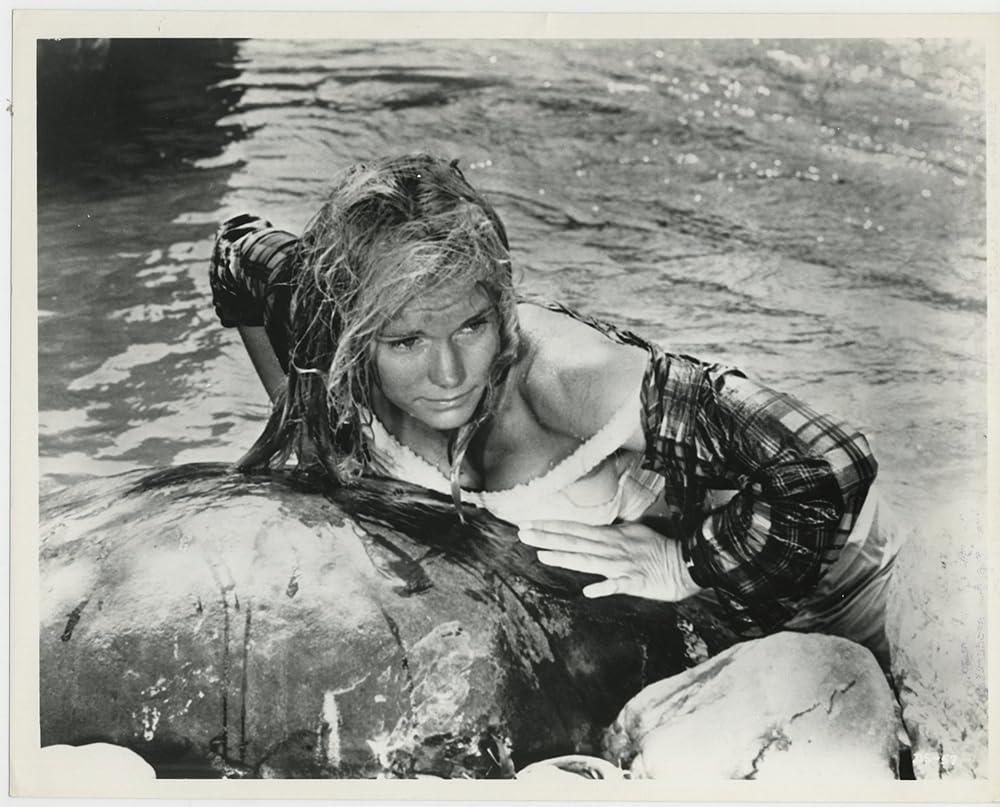 「戦争プロフェッショナル」イベット・ミミューの画像