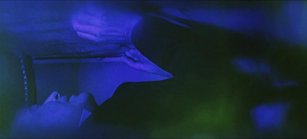 姦婦の生き埋葬の画像