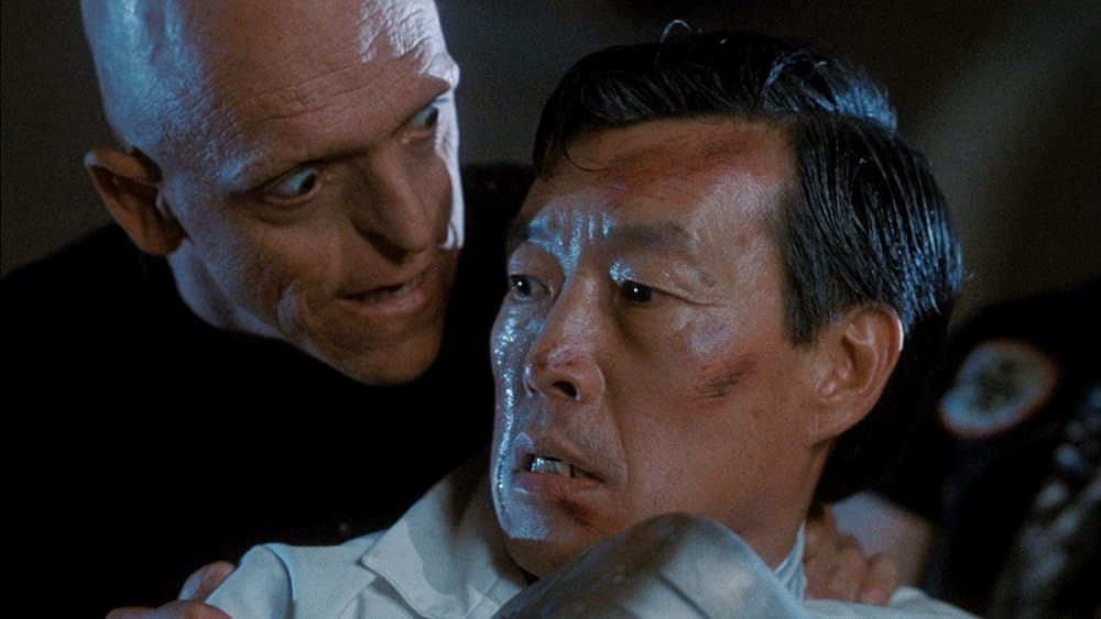 「ガイバー」Michael Berryman & Greg Joung Paikの画像