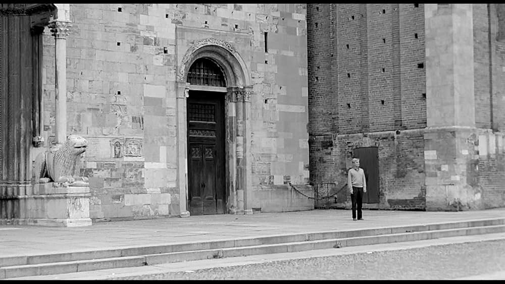 革命前夜の画像